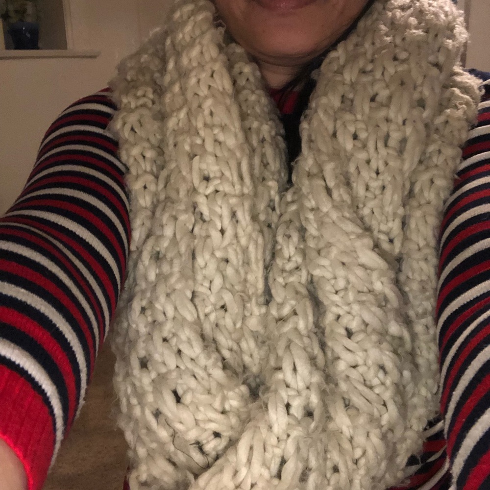 Urban outfitters cream knit scarf